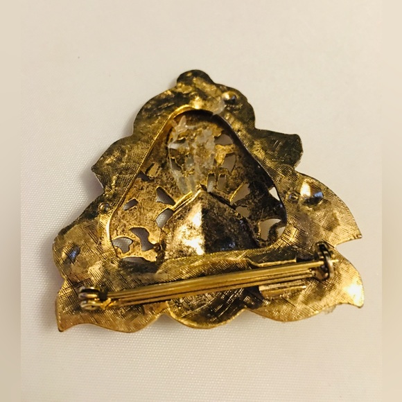 Gold Tone Ornate Vintage Victorian Brooch - Picture 4 of 7